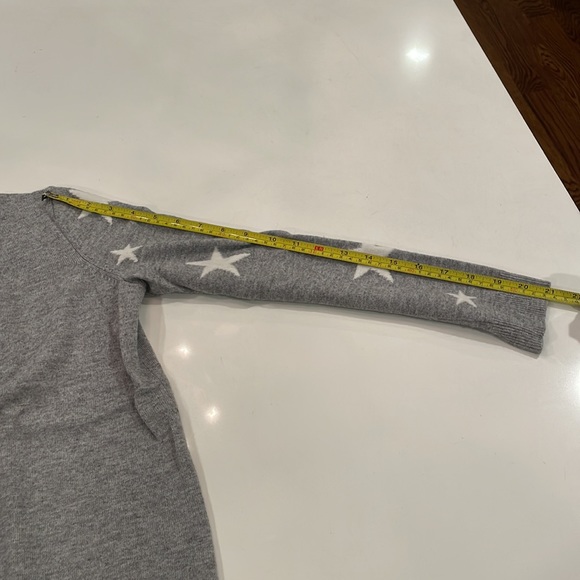 The White Company gray wool & cashmere sweater with white stars, US size 2 - Picture 5 of 7